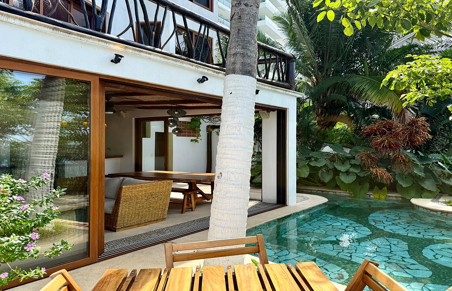 Terrace pool